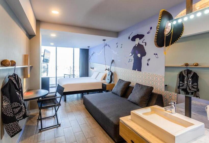 キングサイズベッドのスイートルーム, Ibis Styles Merida Galerias