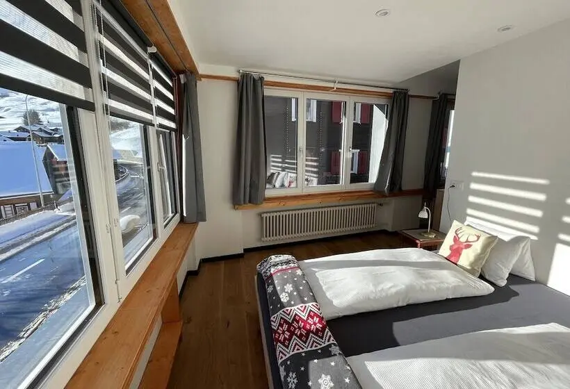 スーペリアの４人部屋, Mountain Lodge Sedrun