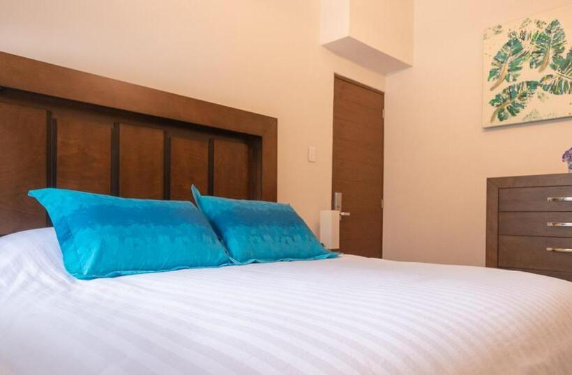 חדר דחוקס עם מיטת קינג, Posada Xr