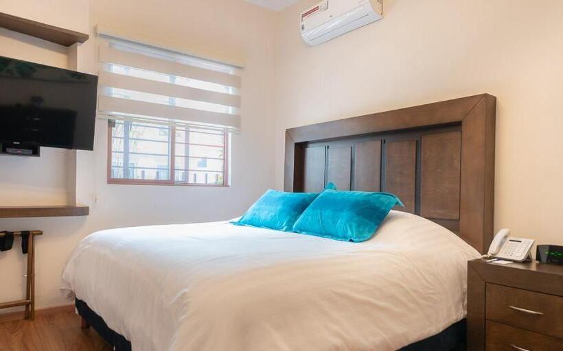 חדר דחוקס עם מיטת קינג, Posada Xr