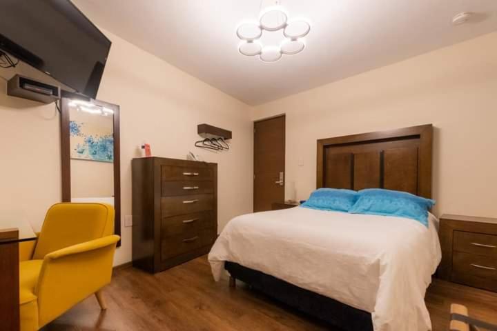 חדר משפחתי, Posada Xr