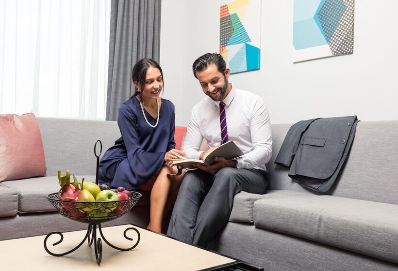 اتاق اجرایی, Studio M Arabian Plaza Hotel & Hotel Apartments