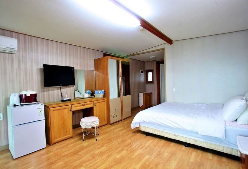 اتاق اکونومی, Windmill & Sea Pension