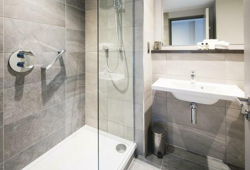 חדר דלוקס, Maldron Hotel Newcastle