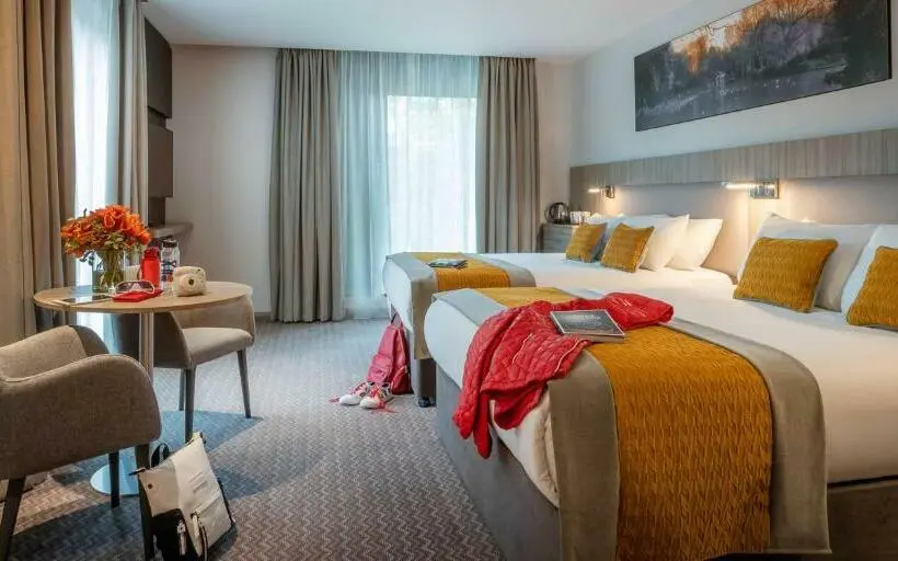 اتاق لوکس خانوادگی, Maldron Hotel Newcastle