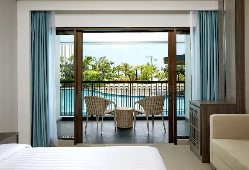 اتاق استاندارد با چشم‌انداز استخر, Fairfield By Marriott Belitung