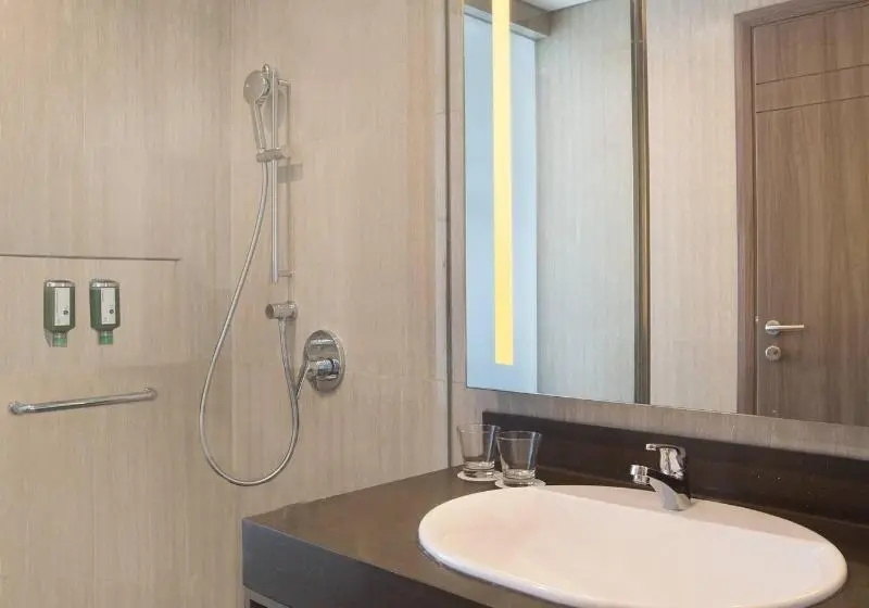 اتاق استاندارد با چشم‌انداز استخر, Fairfield By Marriott Belitung