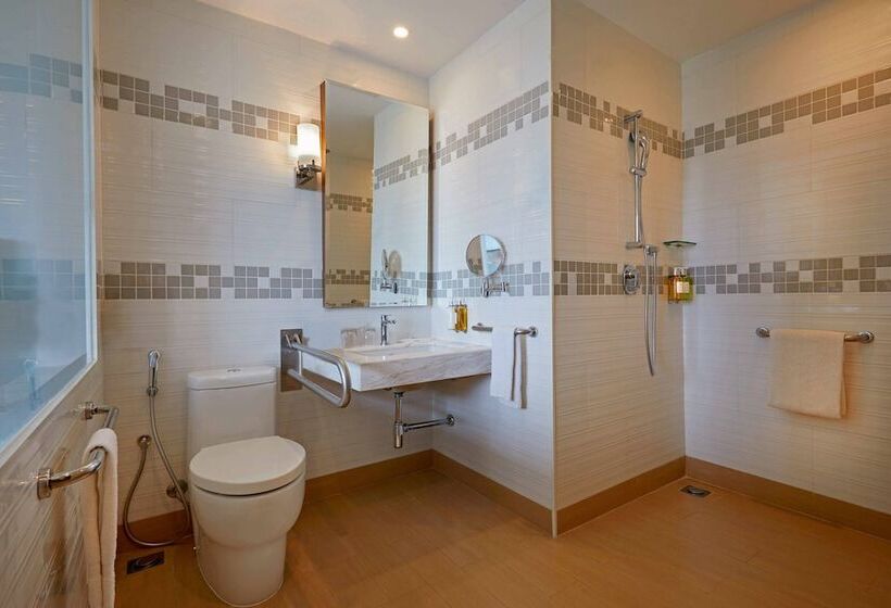 Номер Premium Вид на Бассейн, Fairfield By Marriott Sriperumbudur