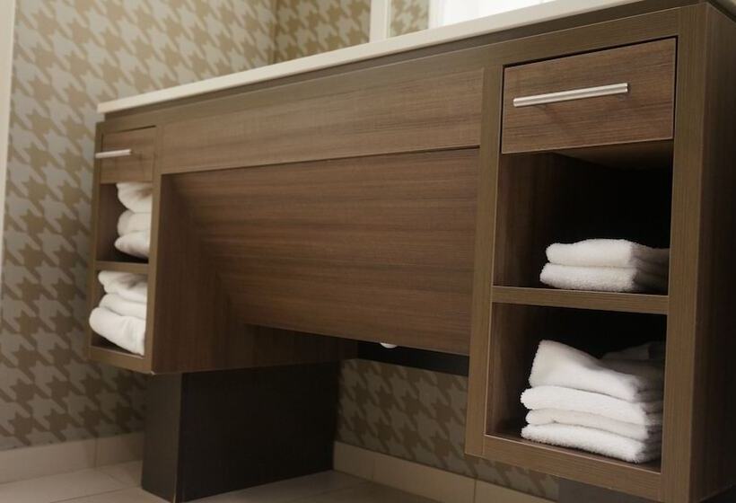 Люкс Адаптированный для Инвалидов, Home2 Suites By Hilton Clermont