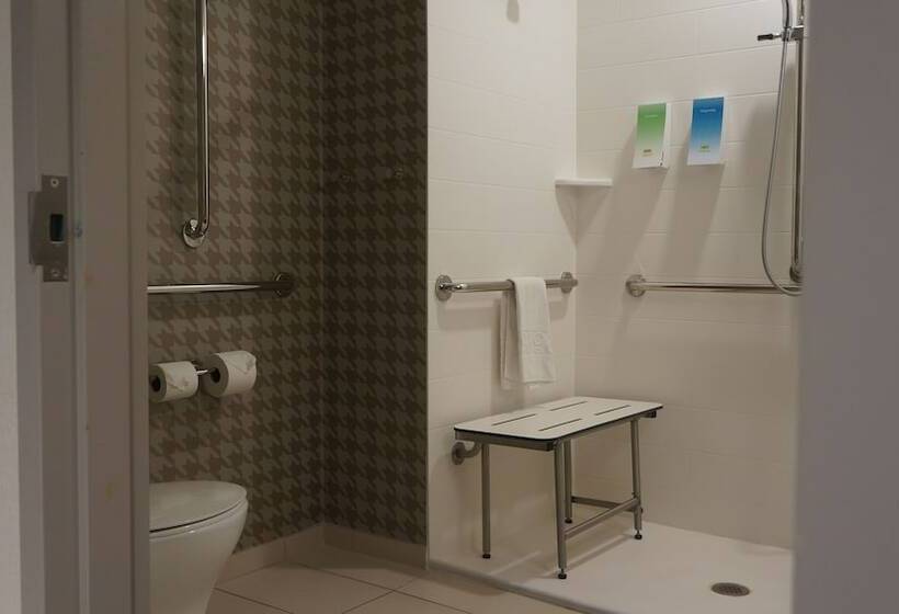 جناح لذوى الاحتياجات الخاصة, Home2 Suites By Hilton Clermont