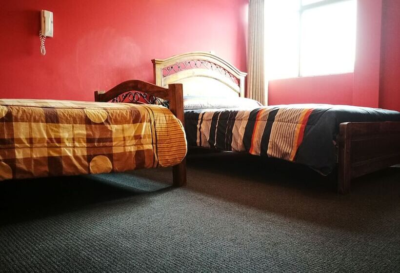 اتاق خانوادگی با سرویس بهداشتی مشترک, Bolivian Heights Hostel