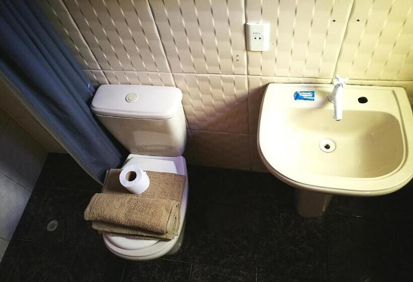 اتاق استاندارد یک نفره, Bolivian Heights Hostel