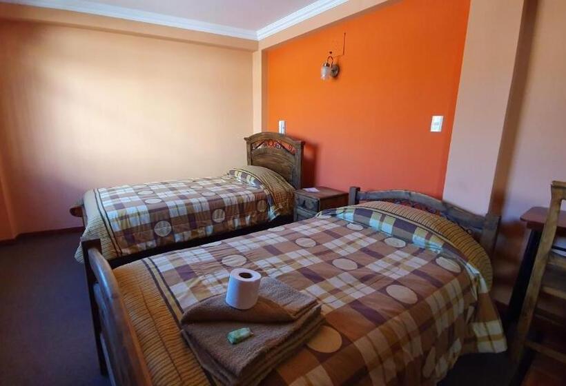 اتاق استاندارد, Bolivian Heights Hostel