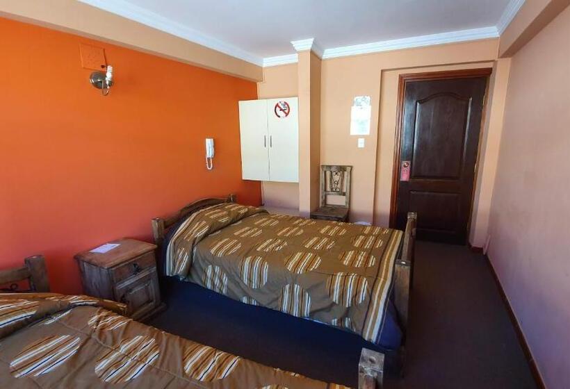 اتاق استاندارد با سرویس بهداشتی مشترک, Bolivian Heights Hostel