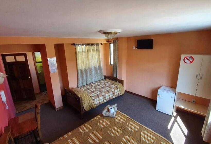 اتاق خانوادگی با سرویس بهداشتی مشترک, Bolivian Heights Hostel