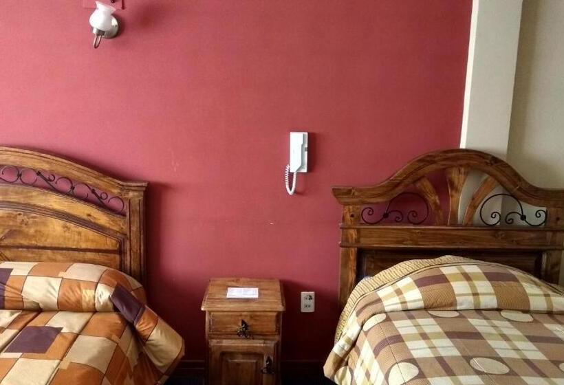 اتاق خانوادگی با سرویس بهداشتی مشترک, Bolivian Heights Hostel