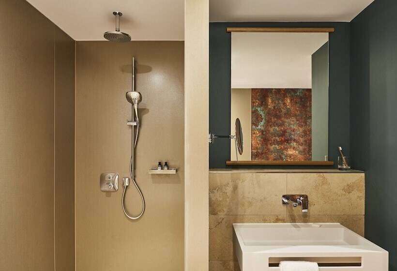 חדר פרמיום עם נוף לעיר, Indigo Dresden   Wettiner Platz, An Ihg