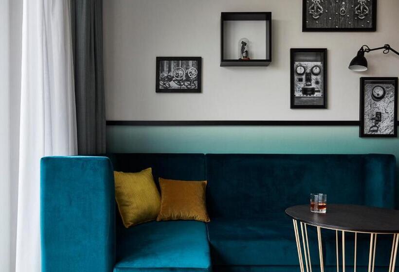 Номер Superior, Indigo Dresden   Wettiner Platz, An Ihg