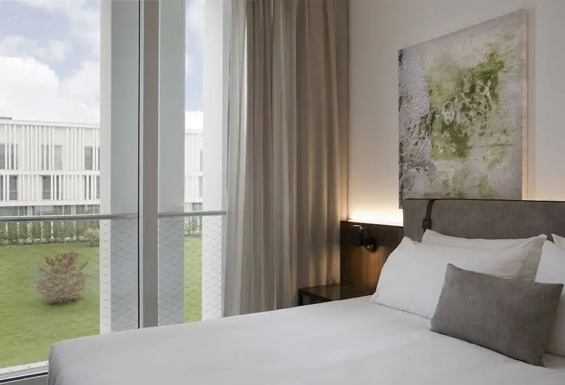 اتاق لوکس, J Hotel
