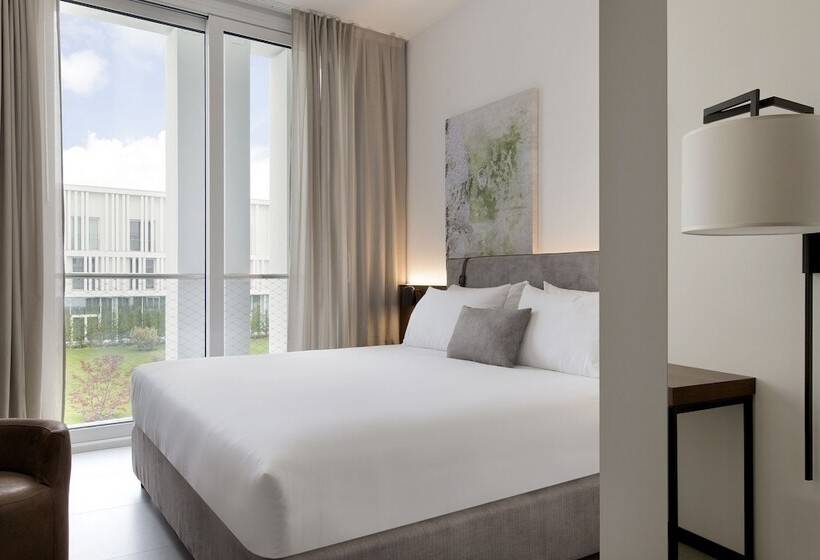 غرفة ديلوكس, J Hotel