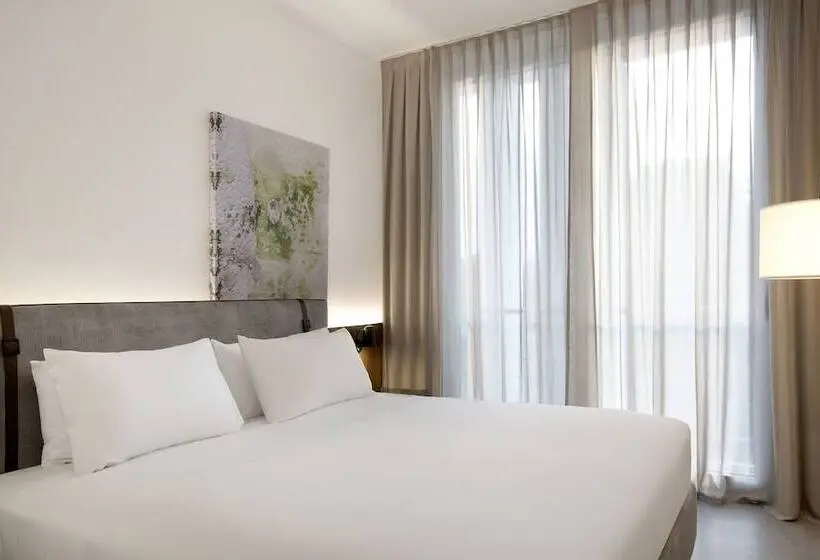 اتاق لوکس, J Hotel
