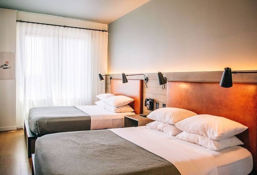 带2个双人床的标准工作室, Moxy Nyc Downtown