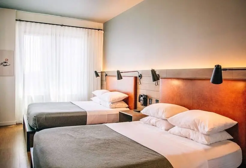 اتاق استاندارد با 2 تخت دوبل, Moxy Nyc Downtown