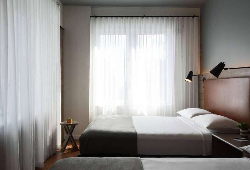 带2个双人床的标准工作室, Moxy Nyc Downtown