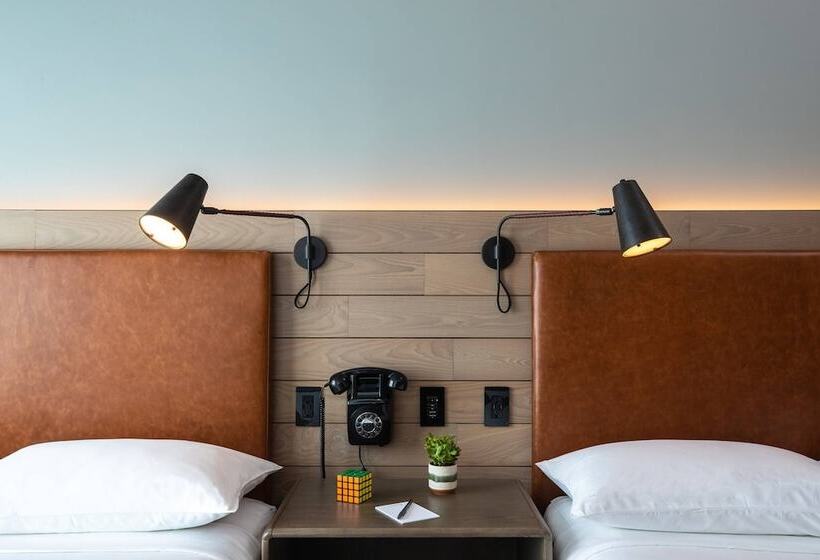 带2个双人床的标准工作室, Moxy Nyc Downtown