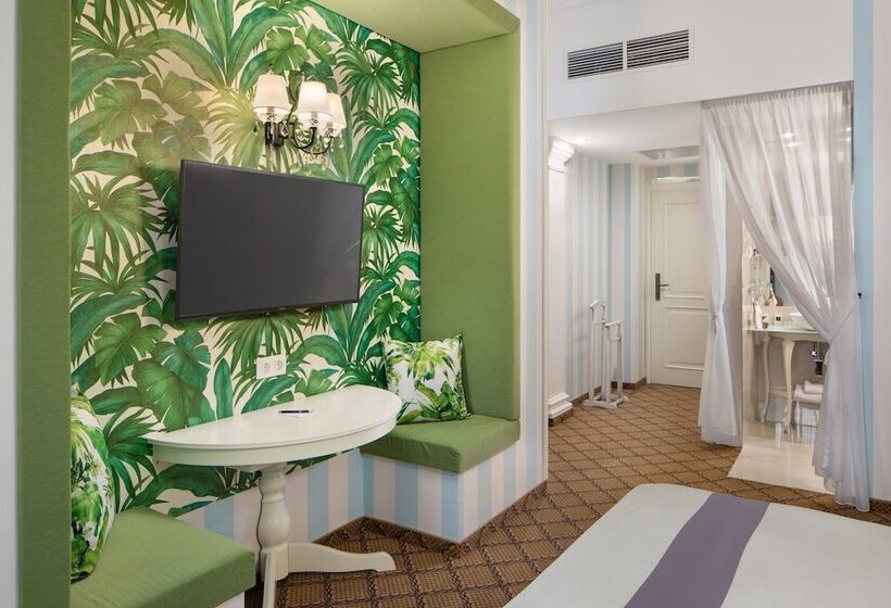 חדר סופריור, Mystery Hotel Budapest