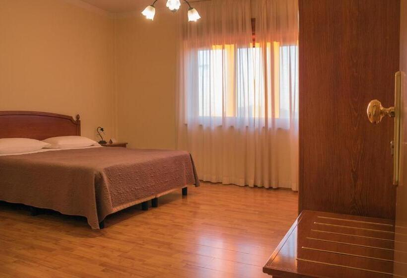 Номер Стандарт, Ruggiero Park