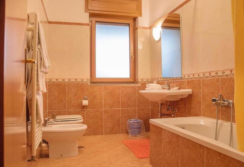 Полулюкс, Ruggiero Park