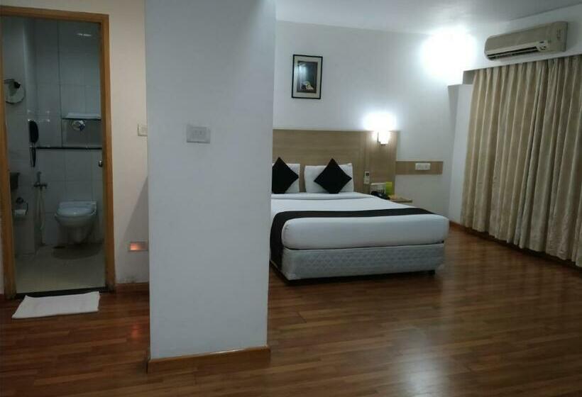 수피리어 룸, Ambient Turret