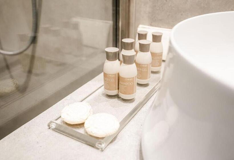 デラックスルーム, Mandachi Hotel & Spa