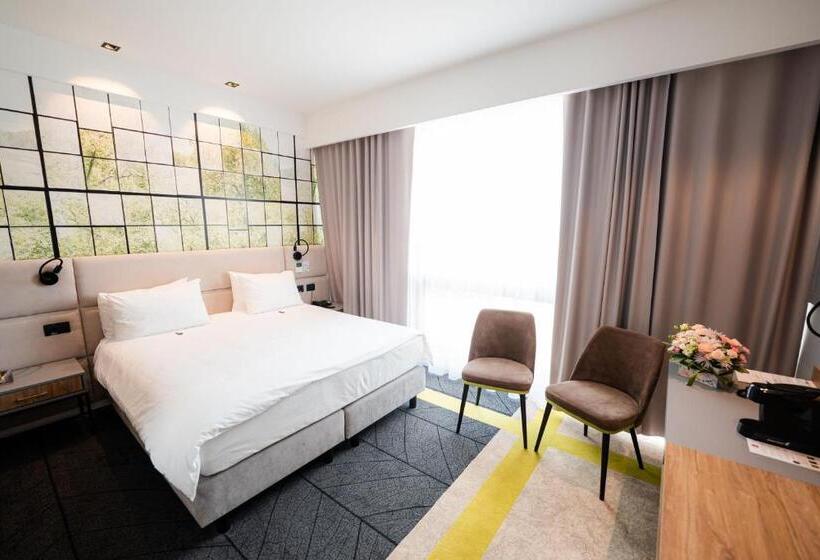 プレミアムルーム, Mandachi Hotel & Spa