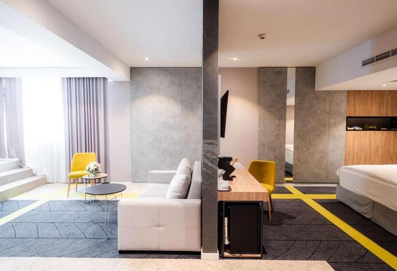 ハイドロマッサージバス付きスイート, Mandachi Hotel & Spa