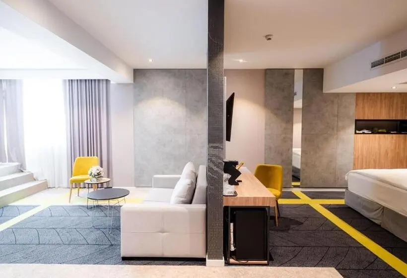 Sviitti Poreallas, Mandachi Hotel & Spa
