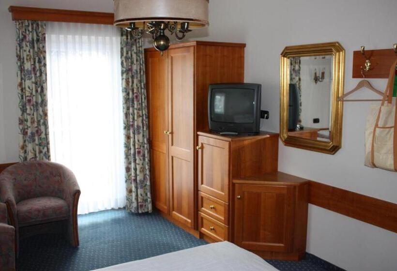 バルコニー付きスタンダードルーム, Tauernblick Thermenhotels Gastein