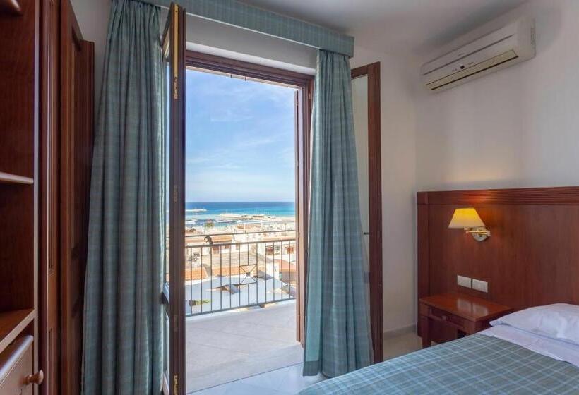 带海景的标准房, Albergo Auralba