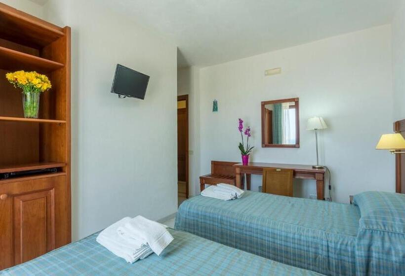 Номер Стандарт Вид на Море, Albergo Auralba