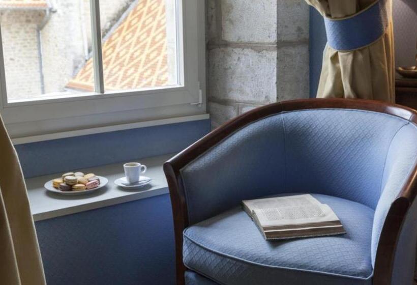 패밀리 스위트, Château De Bournel