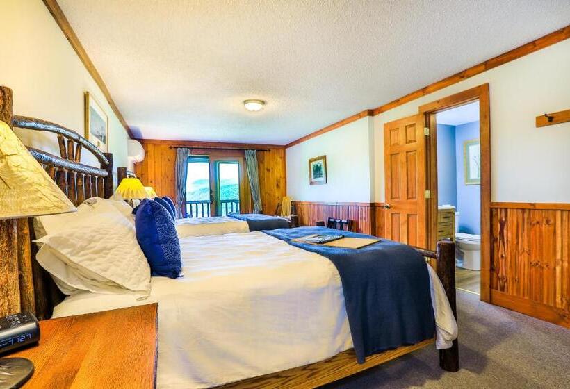 Номер Стандарт с Балконом, Garnet Hill Lodge