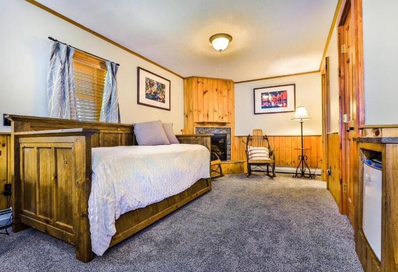 오두막, Garnet Hill Lodge