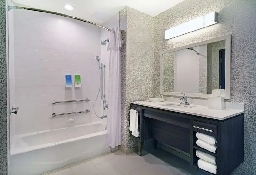 سوئیت برای معلولان, Home2 Suites By Hilton Beloit