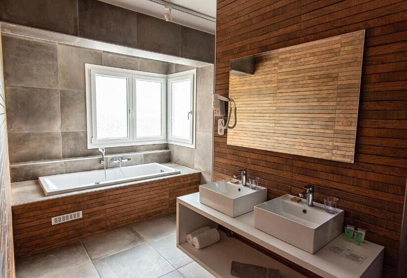 デラックススイート, Mythic Summer