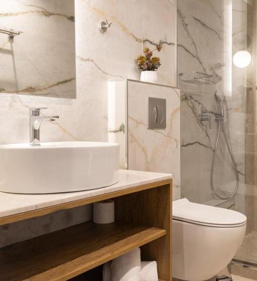 デラックスルーム, Mythic Summer