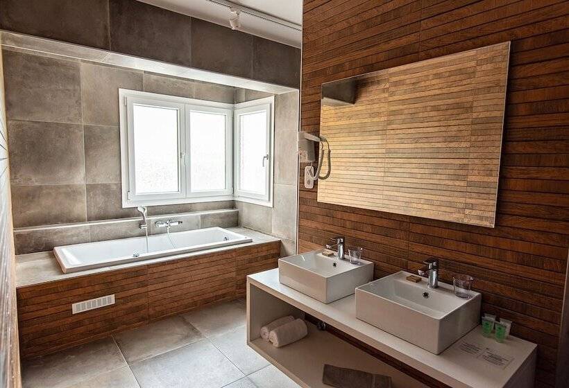 デラックススイート, Mythic Summer