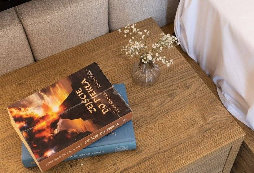 デラックスルーム, Mythic Summer