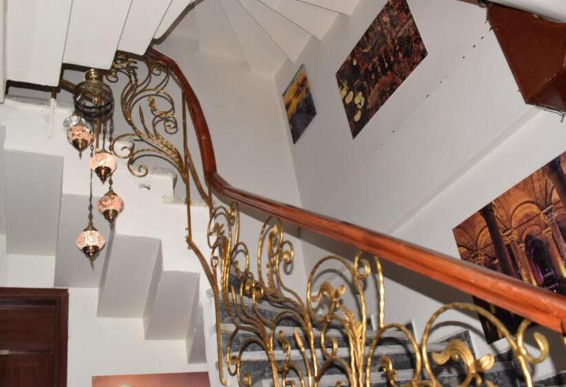 اتاق استاندارد یک نفره, Royal Suites Besiktas