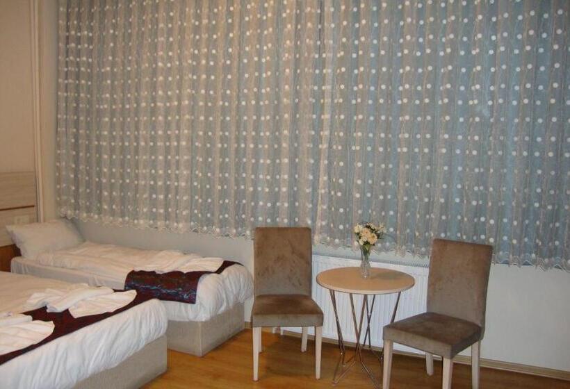 ファミリーステューディオ, Royal Suites Besiktas